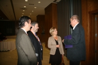 De izqda. a dcha., Miguel ngel Torrico, concejal del Ayuntamiento de Crdoba, Sebastin Ventura, director del grupo KDIS, Carmen Galn, vicerrectora, y el profesor Kecman de la Virginia Commonwealth University