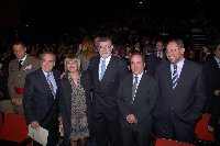 El rector y el vicerrector de Comunicacin y Coordinacin Institucional, junto a los galardonados en el acto de Santo Toms de Aquino