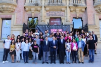 Foto de familia de la presentacin de la Noche Europea de los Investigadores en el Rectorado de la UCO