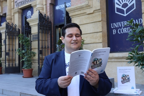 Antonio Jesús Tinedo Rodríguez, autor del libro.