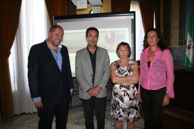 De izqda. a dcha., Manuel Torralbo, Miguel Lorente, Mercedes Osuna y Trinidad Moreno