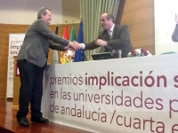 Un momento de la entrega del premio