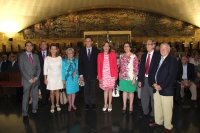 El  Rector ( en el centro)  y autoridades acadmicas momentos antes del acto de clausura