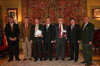 La UCO acoge la entrega de la medalla del Consejo Andaluz de Aparejadores y Arquitectos Tcnicos a las Escuelas de Arquitectura Tcnica de Sevilla y Granada.