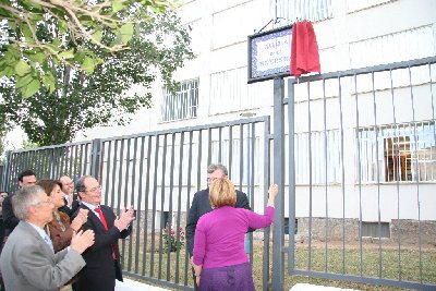 La Universidad cuenta desde la tarde de ayer con una avenida en la localidad de Belmez.